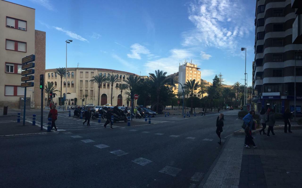 Centre Apartment Near Plaza De Toros Alicante Luaran gambar